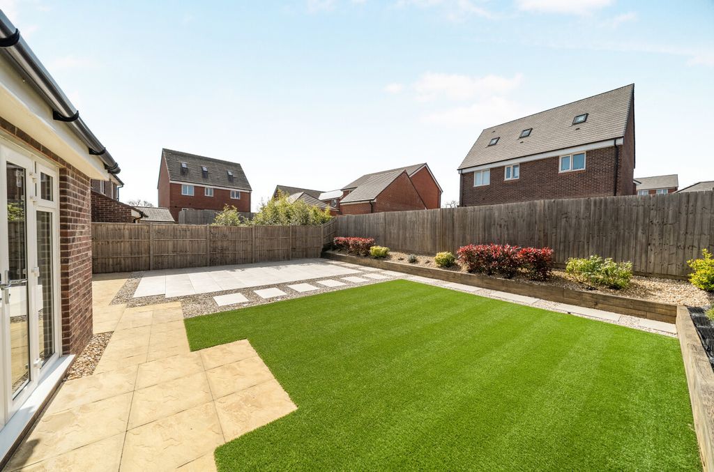 Additional image 8 of 5 bed detached house for saleHarrison Way, Rownhams, Southampton, Hampshire SO16
