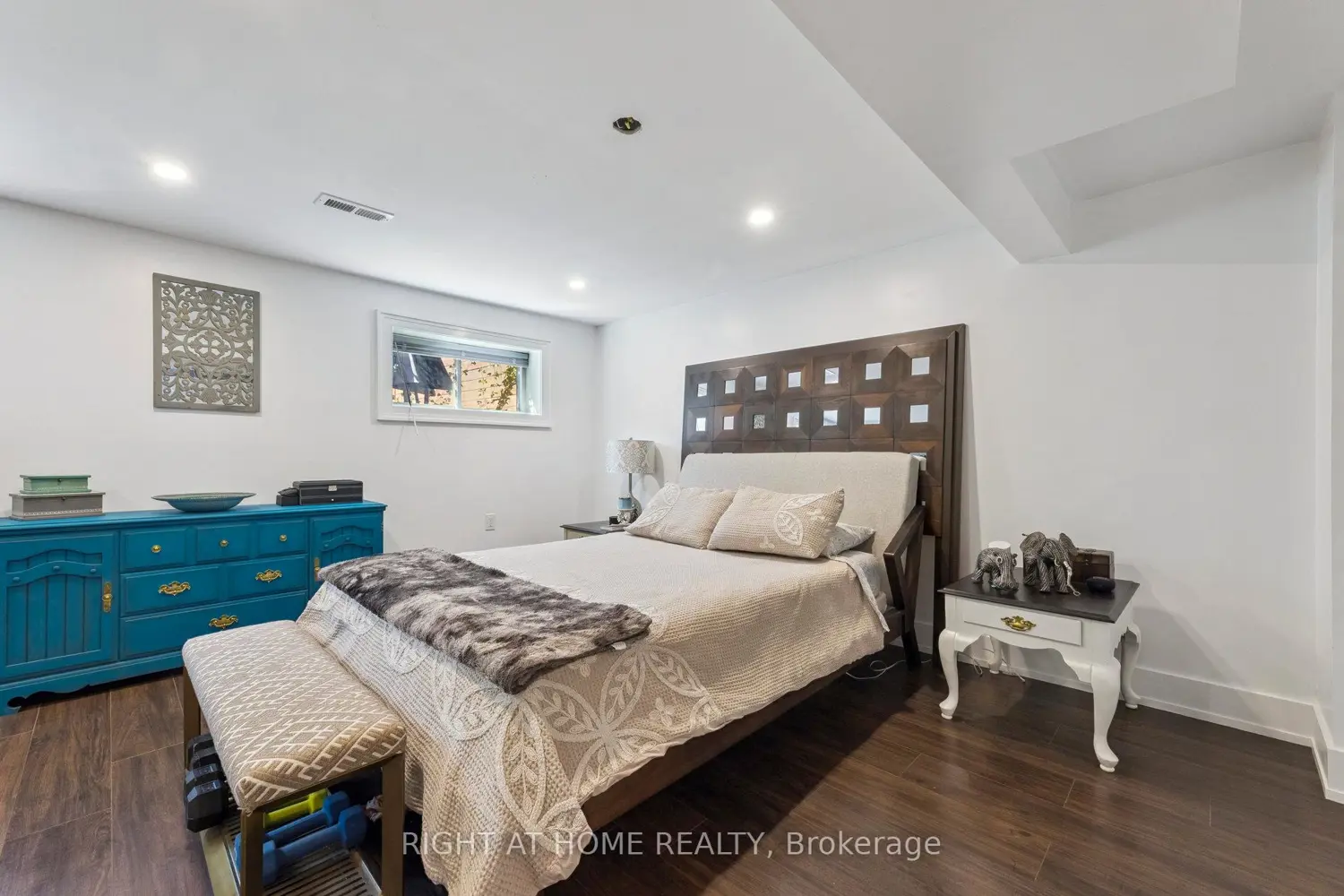 Additional image 13 of 403 Chandos Court