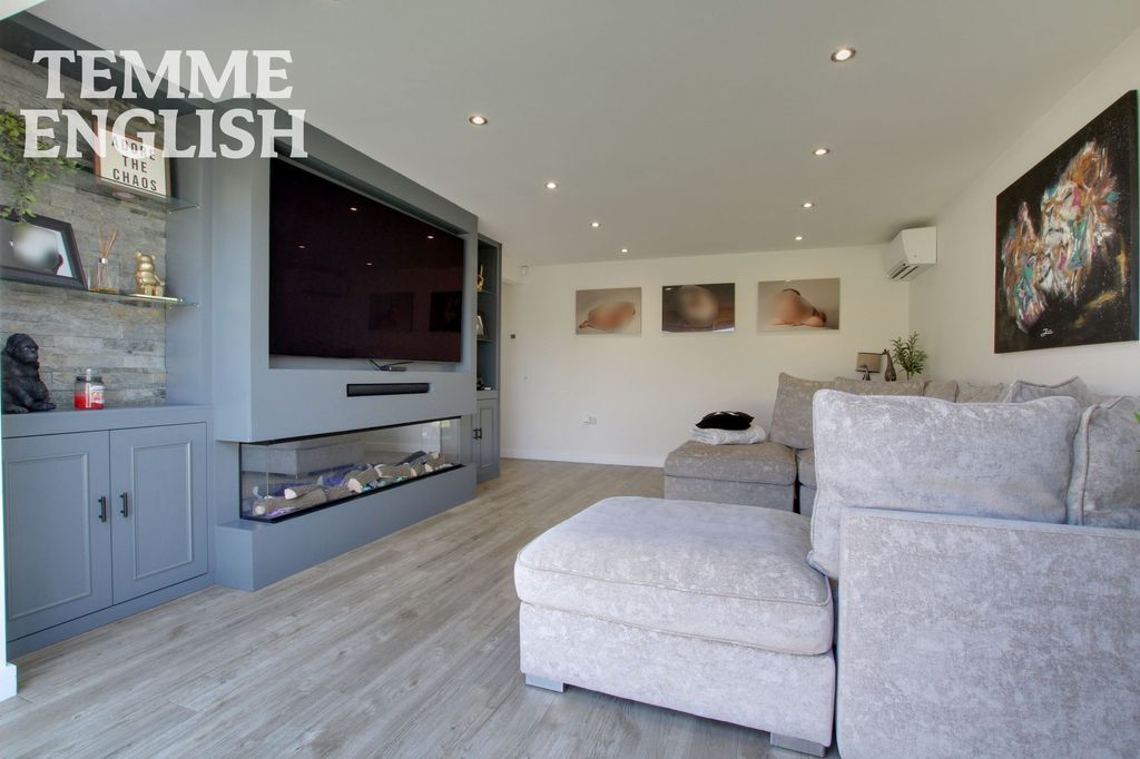 Additional image 8 of 3 bed detached bungalow for saleJersey Gardens, Wickford SS11