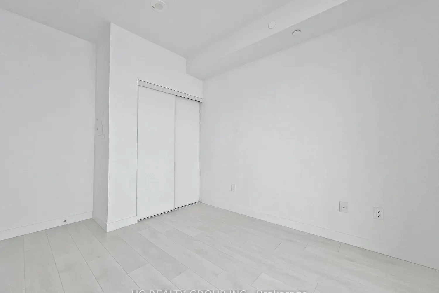 Additional image 16 of 8 Eglinton Avenue 5203