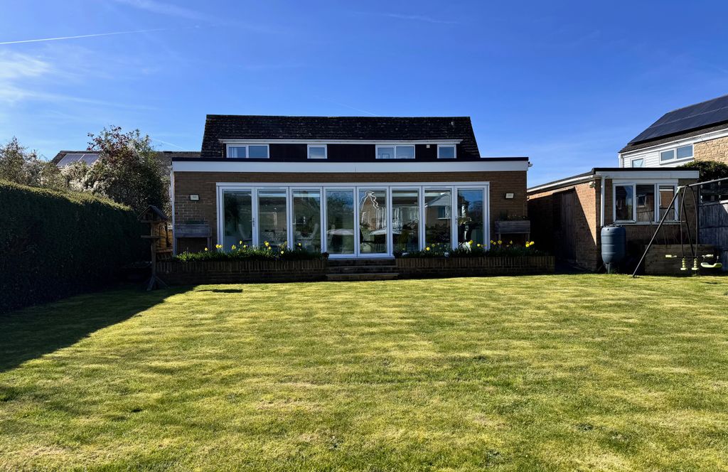 Additional image 2 of 4 bed detached house for saleCrecy Walk, Woodstock OX20