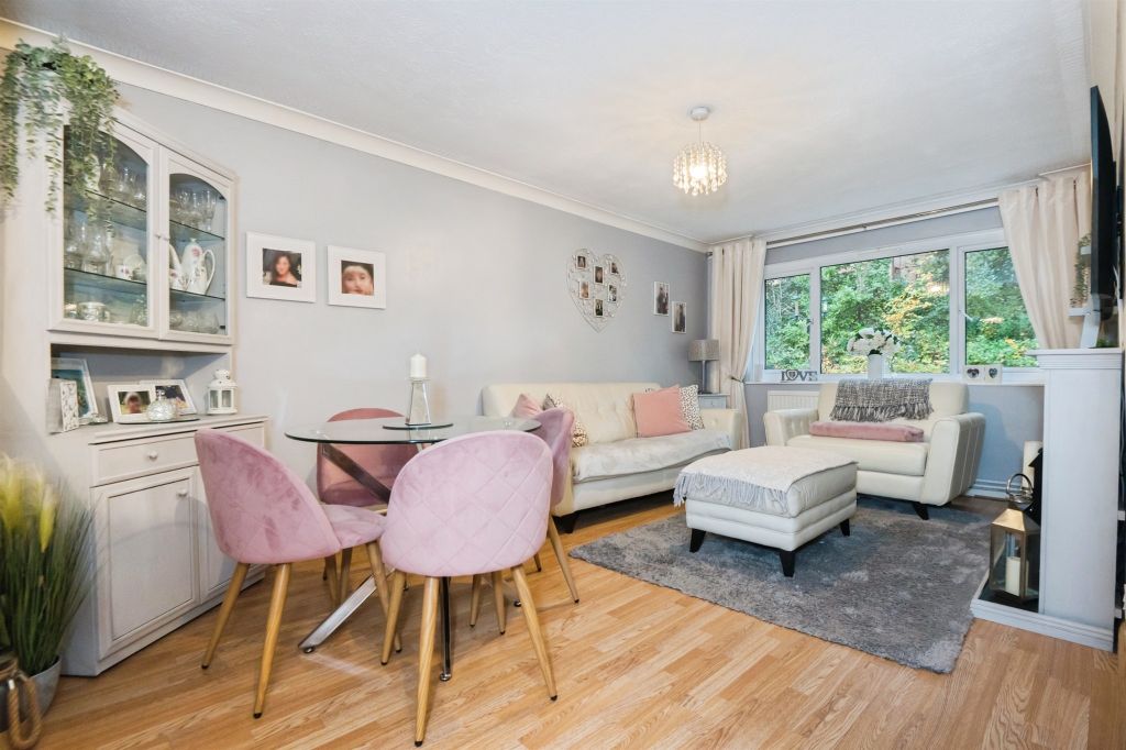 Additional image 2 of 2 bed flat for saleSilverdale Road, Southampton SO15