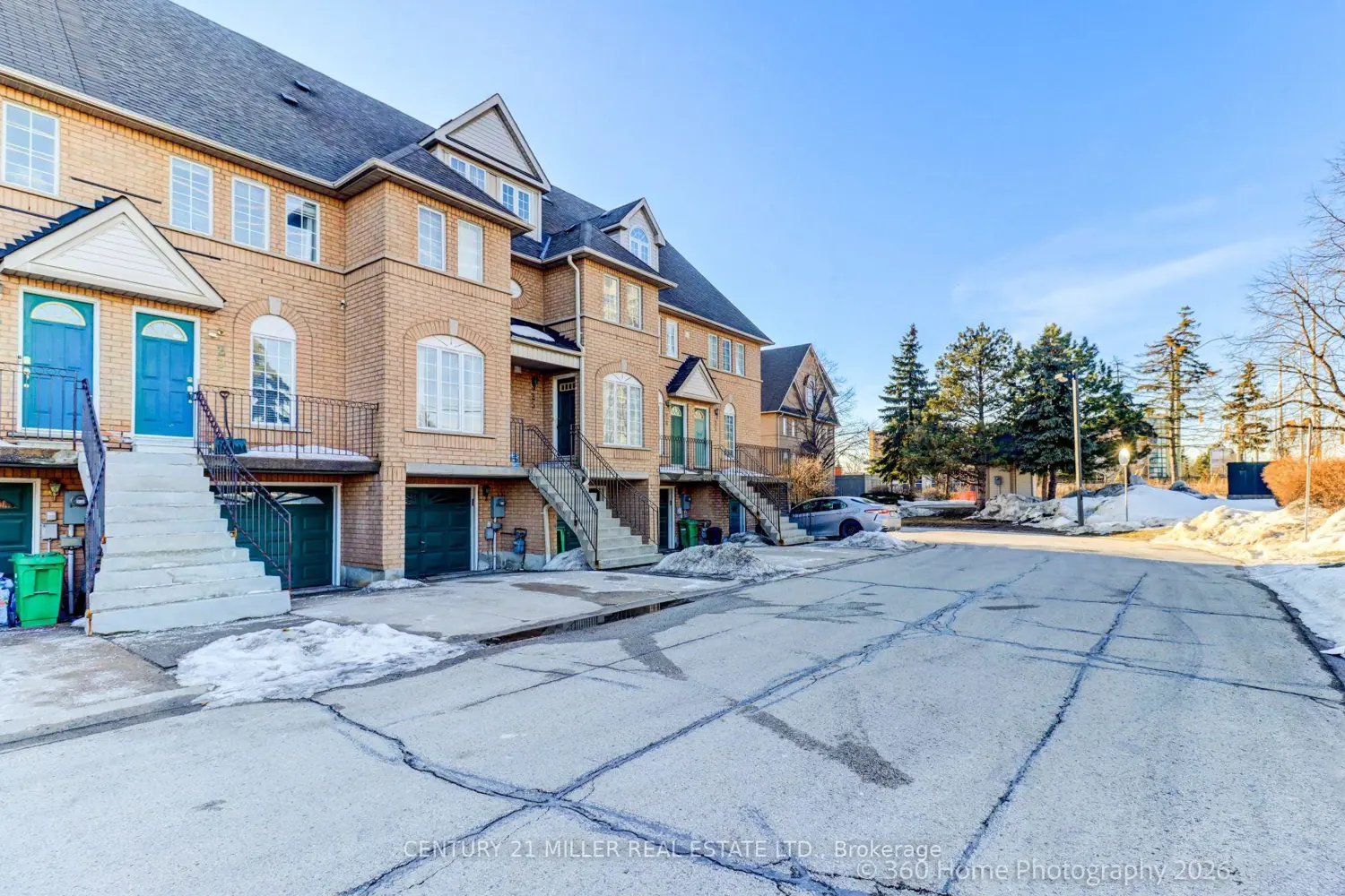 75 Strathaven Drive 27