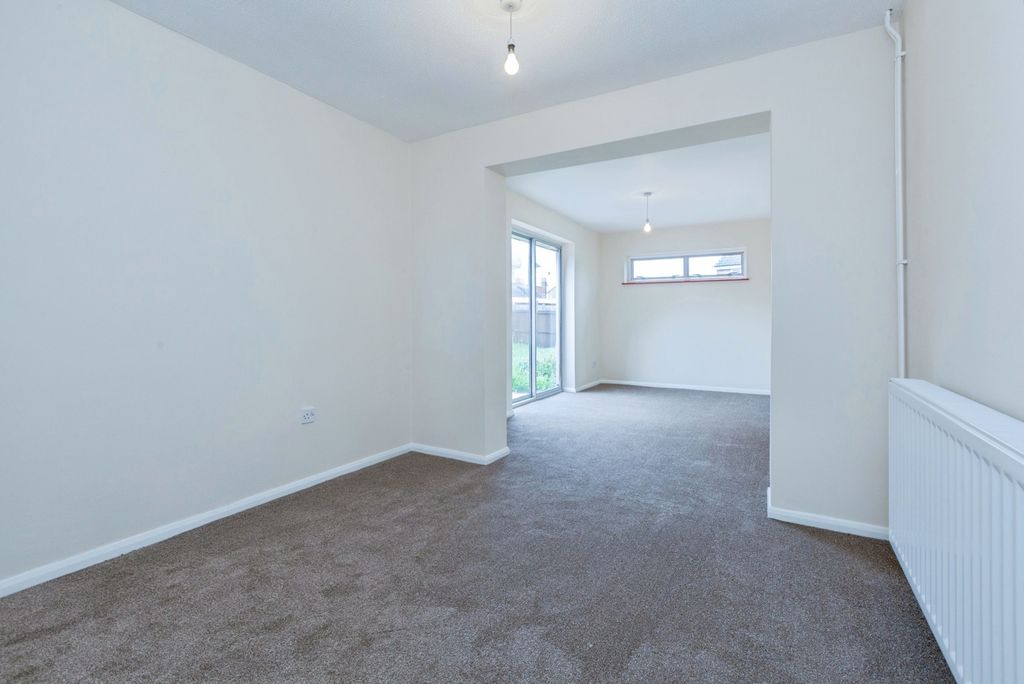 Additional image 6 of 2 bed bungalow for saleWinterton Close, Thurmaston, Leicester, Leicestershire LE4