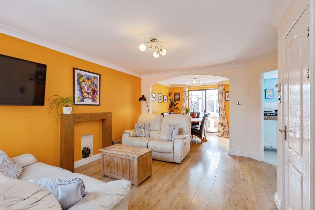 Additional image 3 of 4 bed detached house for saleForge Close, Fleckney, Leicester LE8