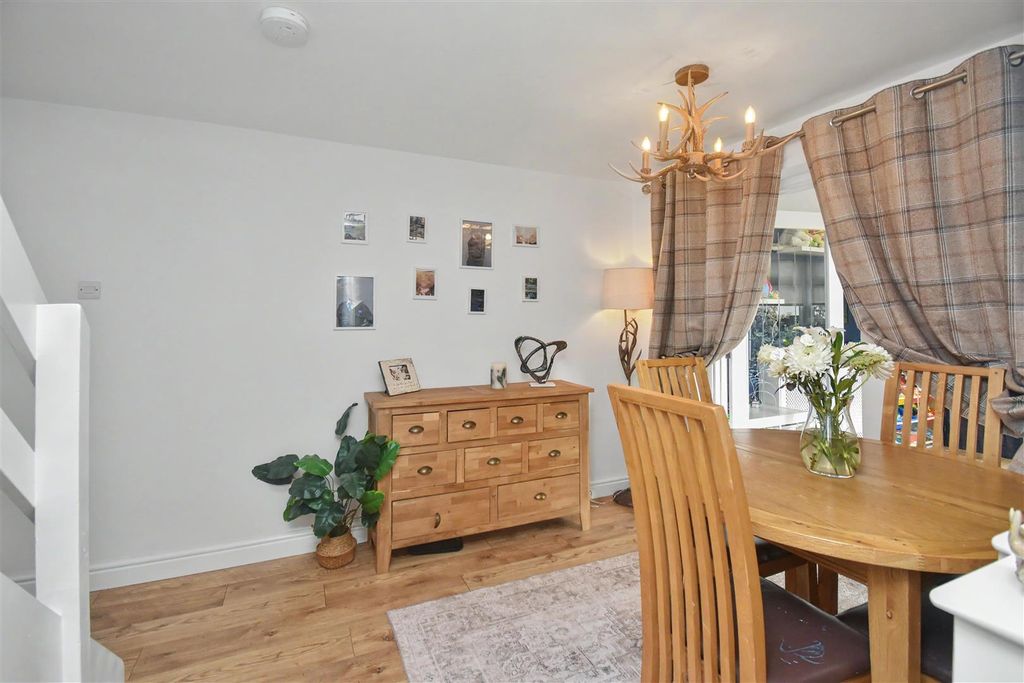 Additional image 8 of 4 bed detached house for saleStonepit Drive, Cottingham, Market Harborough LE16