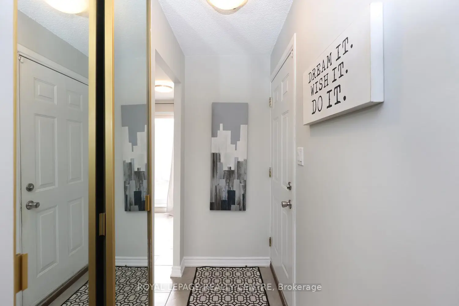 Additional image 17 of 1055 Dundas Street 171