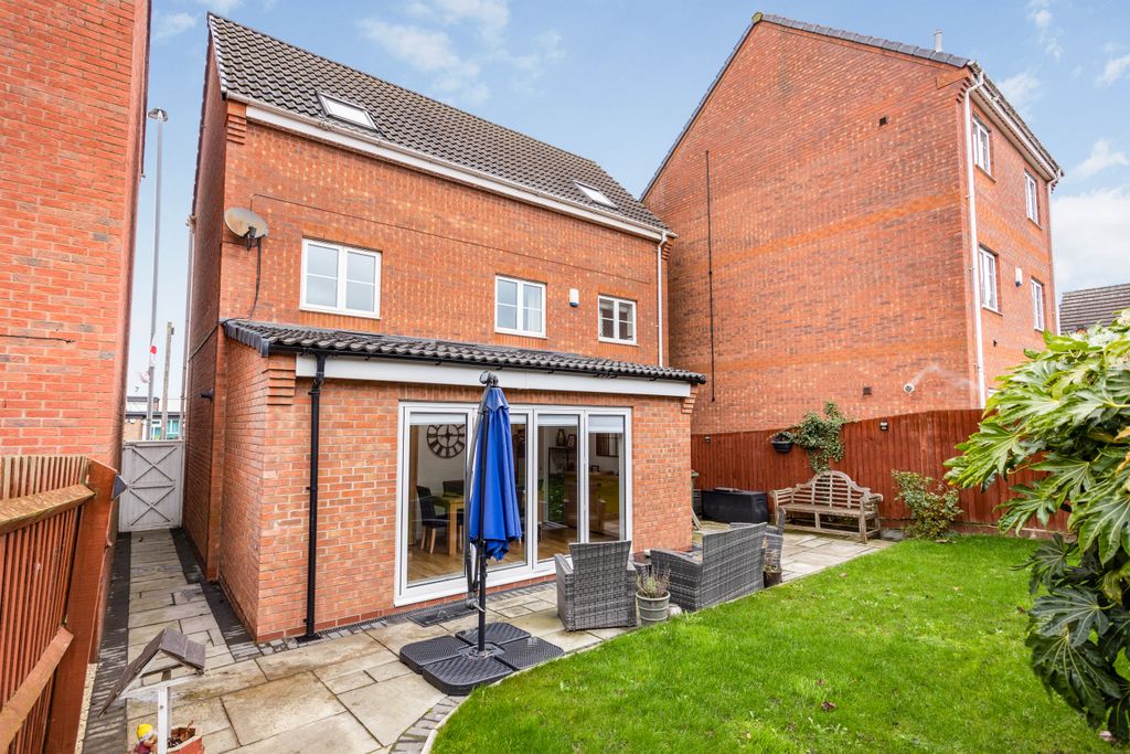 Additional image 2 of 4 bed detached house for saleWaterworks Road, Coalville, Leicestershire LE67