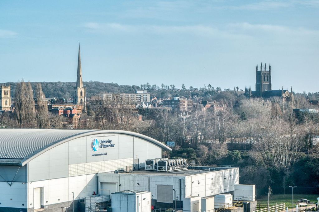 Additional image 9 of 2 bed flat for saleHenwick Road, Worcester WR2