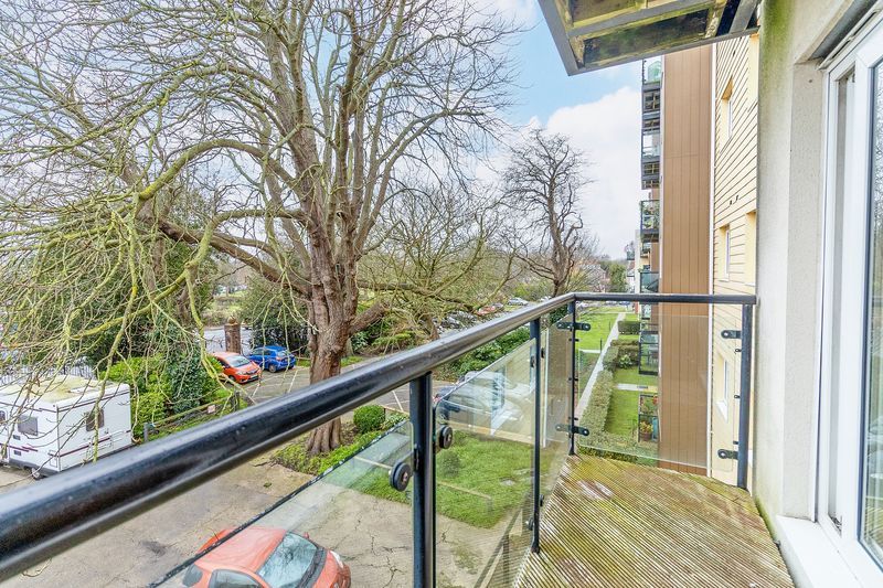 Additional image 3 of 2 bed flat for saleGisors Road, Southsea PO4