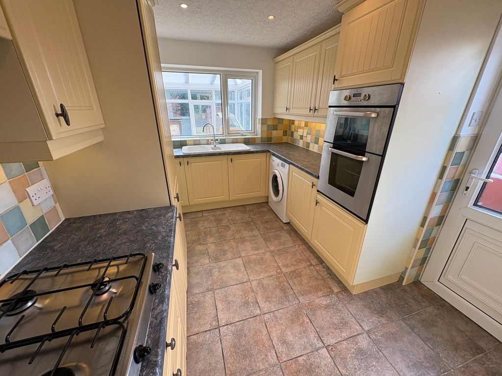 Additional image 3 of 2 bed detached bungalow for saleBlenheim Crescent, Broughton Astley, Leicester LE9