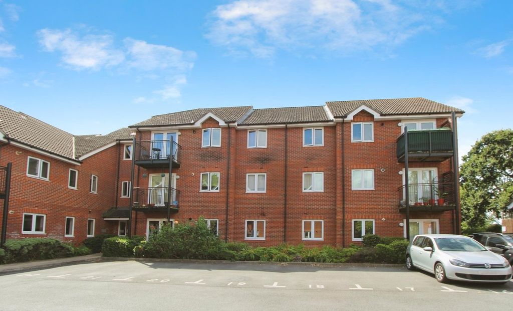 2 bed flat for saleProvidence Hill, Bursledon, Southampton SO31