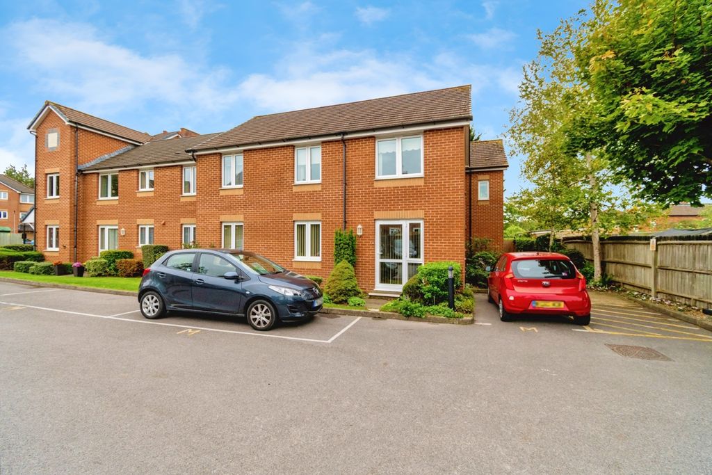 Additional image 17 of 2 bed flat for saleOakley Road, Southampton, Hampshire SO16