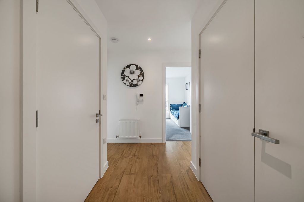 Additional image 15 of 2 bed flat for salePalmer Court, Pitcher Lane, Ashford TW15