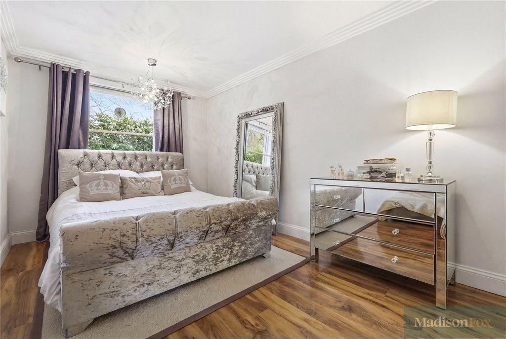 Additional image 9 of 2 bed flat for saleBridle Path, Woodford Green IG8