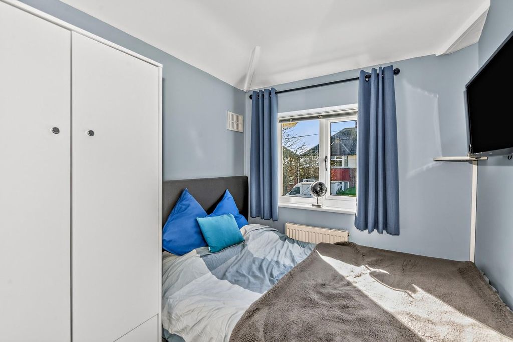 Additional image 16 of 3 bed semi-detached house for saleWindsor Drive, Ashford TW15