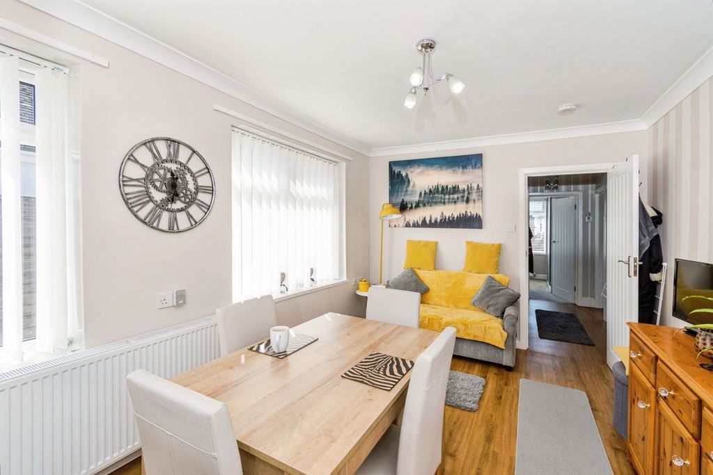 Additional image 2 of 2 bed detached bungalow for saleWestover Road, Southampton SO16