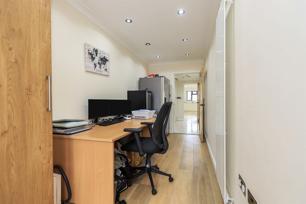 Additional image 16 of 4 bed semi-detached house for saleHonor Avenue, Goldthorn Park, Wolverhampton WV4