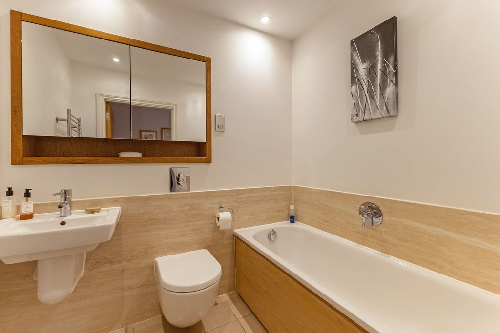Additional image 9 of 2 bed flat for saleCross Road, Ascot SL5