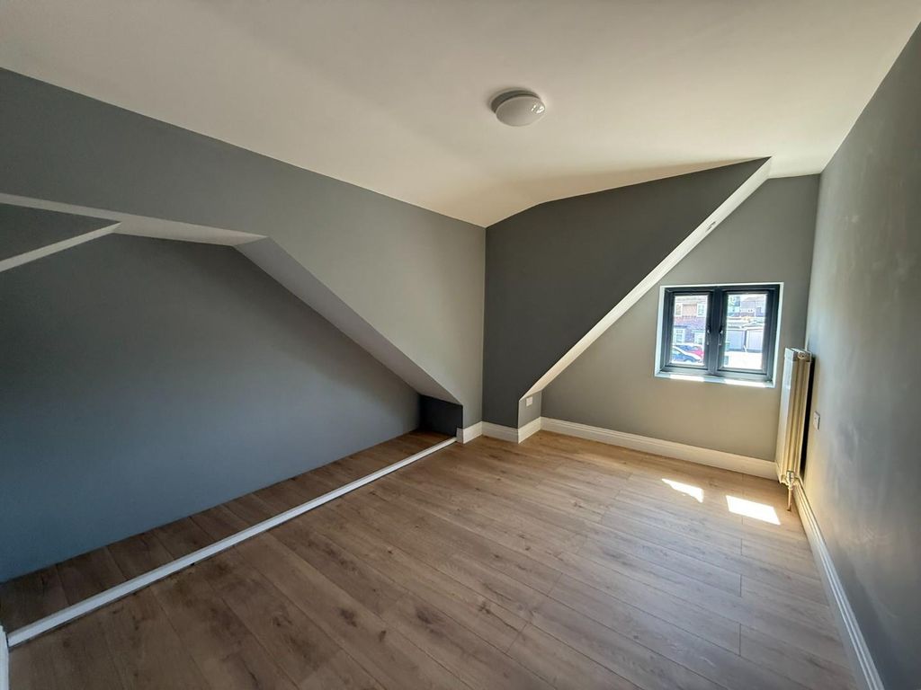 Additional image 15 of 5 bed detached bungalow for saleFeltham Hill Road, Ashford TW15
