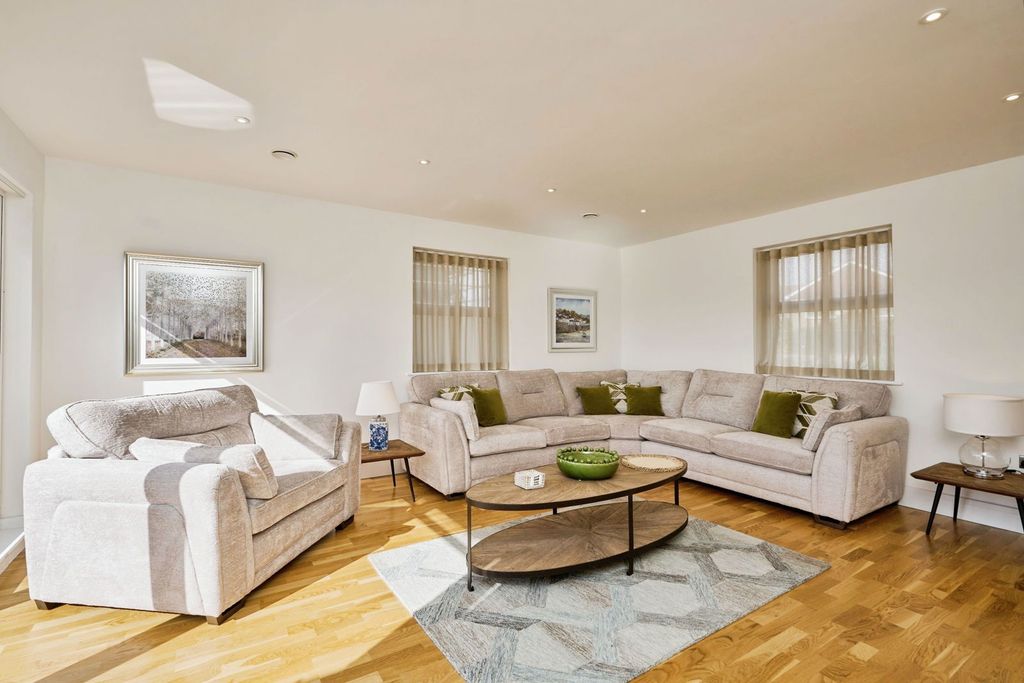 Additional image 19 of 4 bed detached house for saleBuckbury Lane, Newport, Isle Of Wight PO30