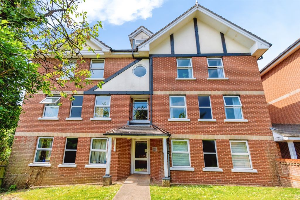 Additional image 18 of 2 bed flat for saleWestridge Road, Southampton SO17