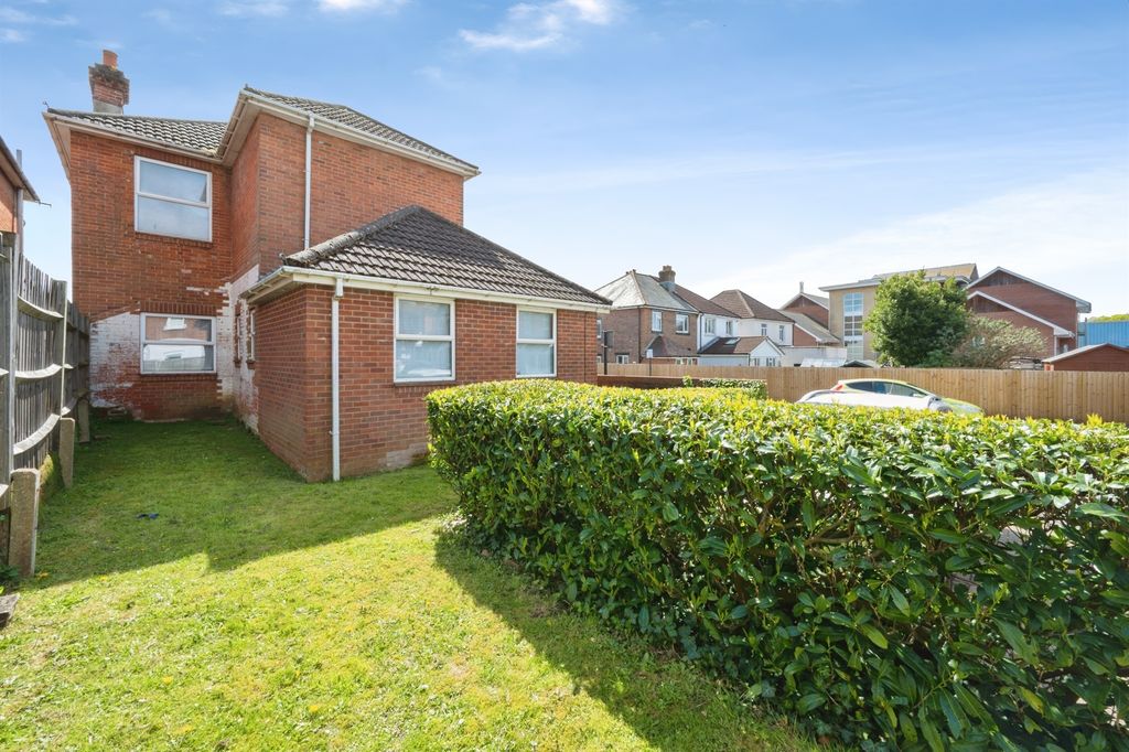 Additional image 13 of 1 bed maisonette for saleWinchester Road, Southampton SO16
