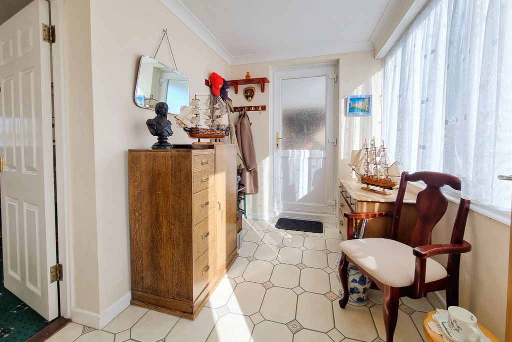Additional image 4 of 3 bed flat for saleOld Portsmouth, Hampshire PO1