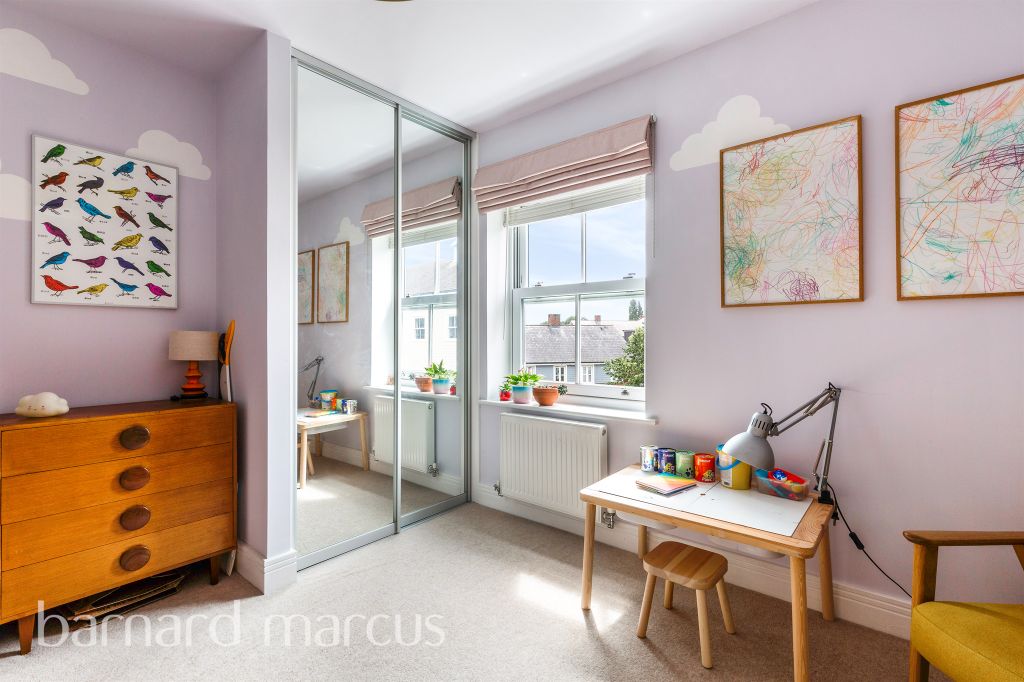 Additional image 8 of 2 bed flat for salePondside Avenue, Worcester Park KT4