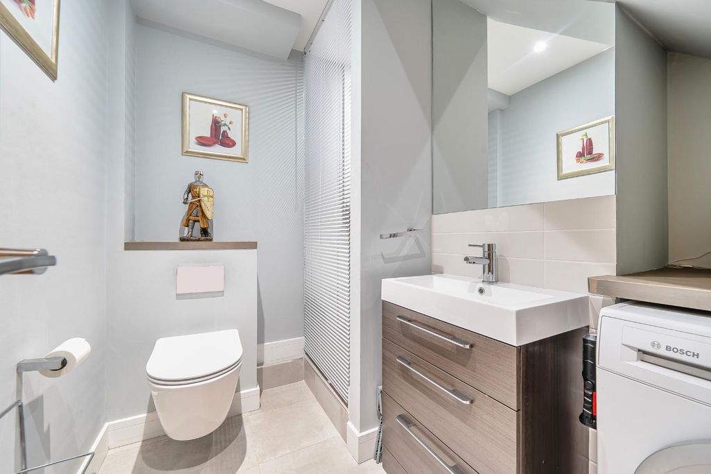 Additional image 11 of 3 bed property for saleBryher Island, Port Solent PO6