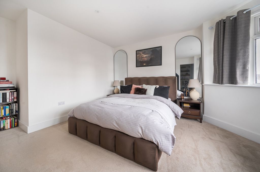 Additional image 5 of 4 bed semi-detached house for saleHarland Crescent, Upper Shirley, Southampton, Hampshire SO15