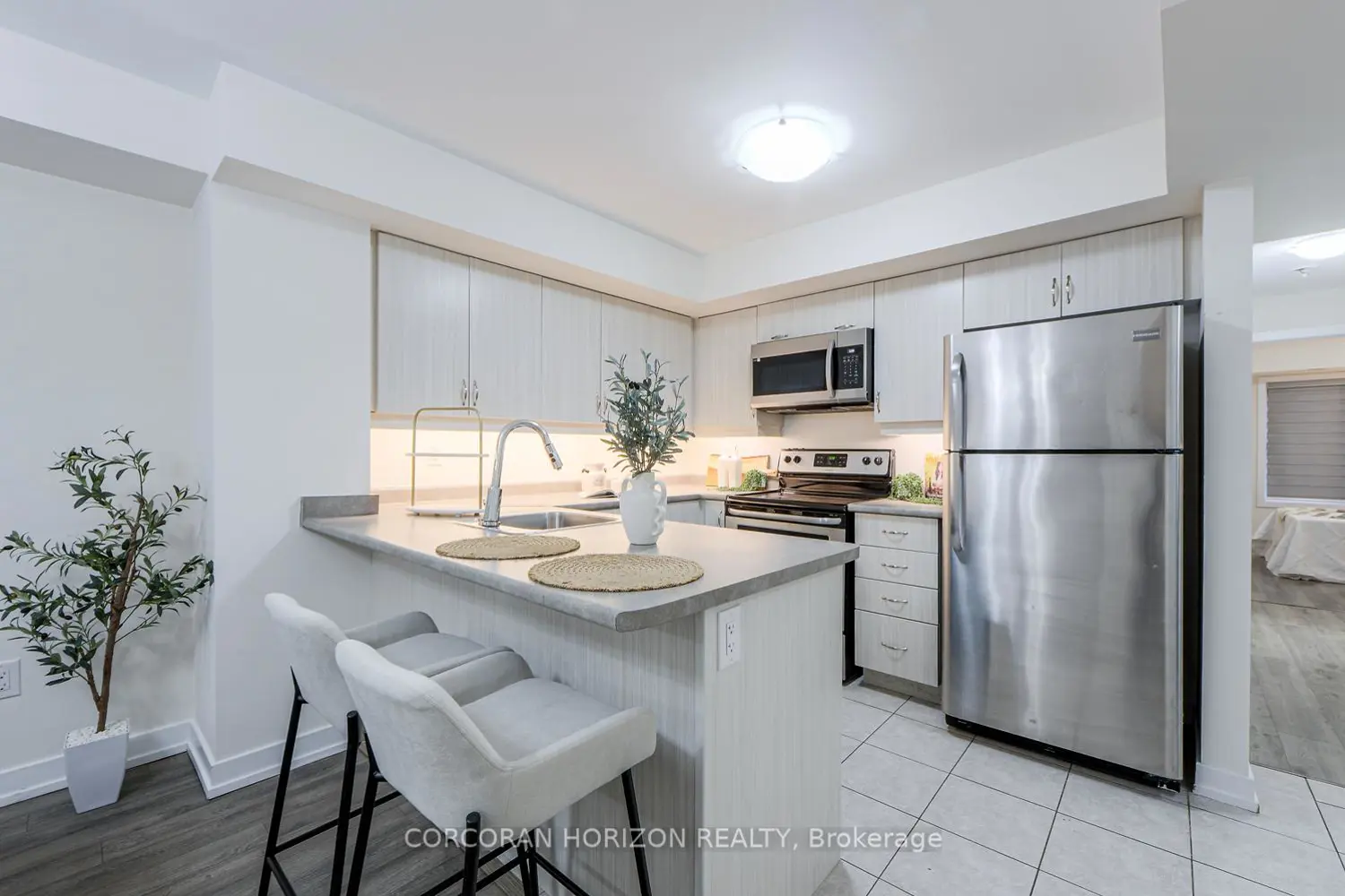 Additional image 6 of 2315 Sheppard Avenue 70