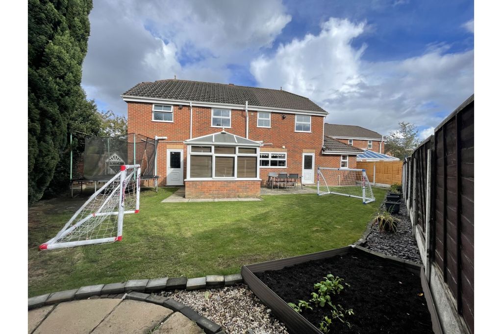 Additional image 6 of 4 bed detached house for saleSkyes Crescent, Wigan WN3
