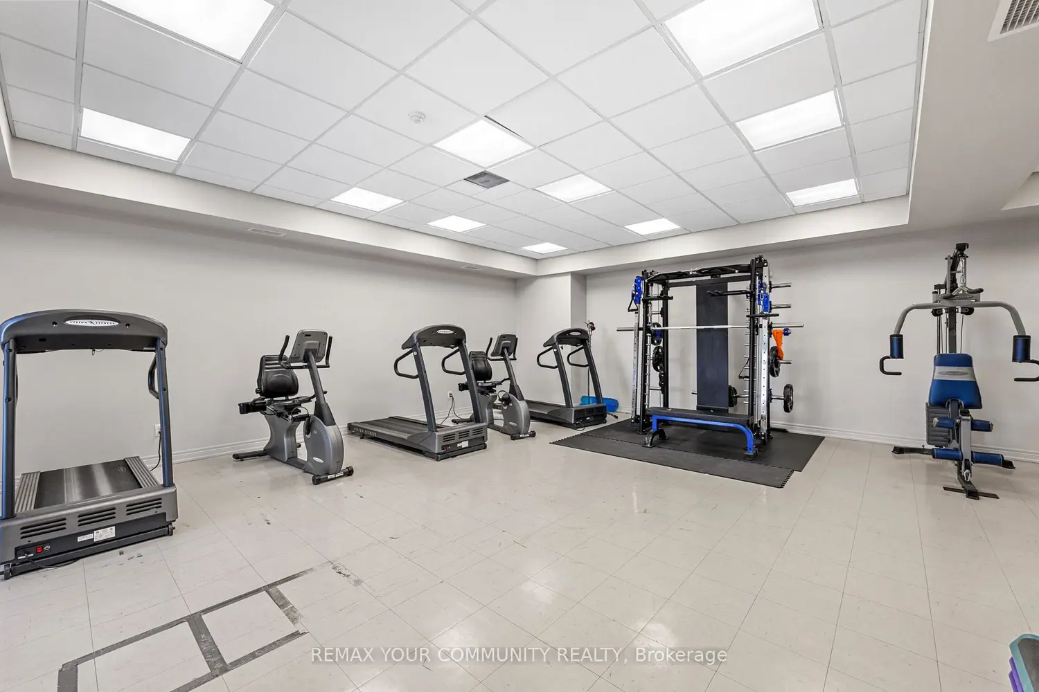 Additional image 19 of 9973 Keele Street 202