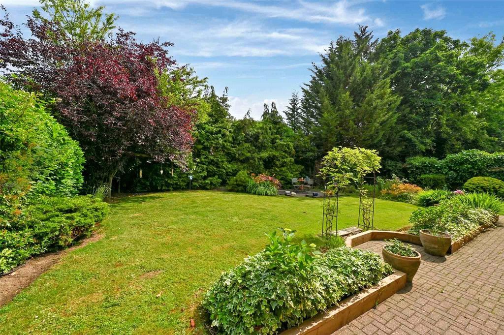 Additional image 15 of 5 bed detached house for saleIllingworth, Windsor, Berkshire SL4