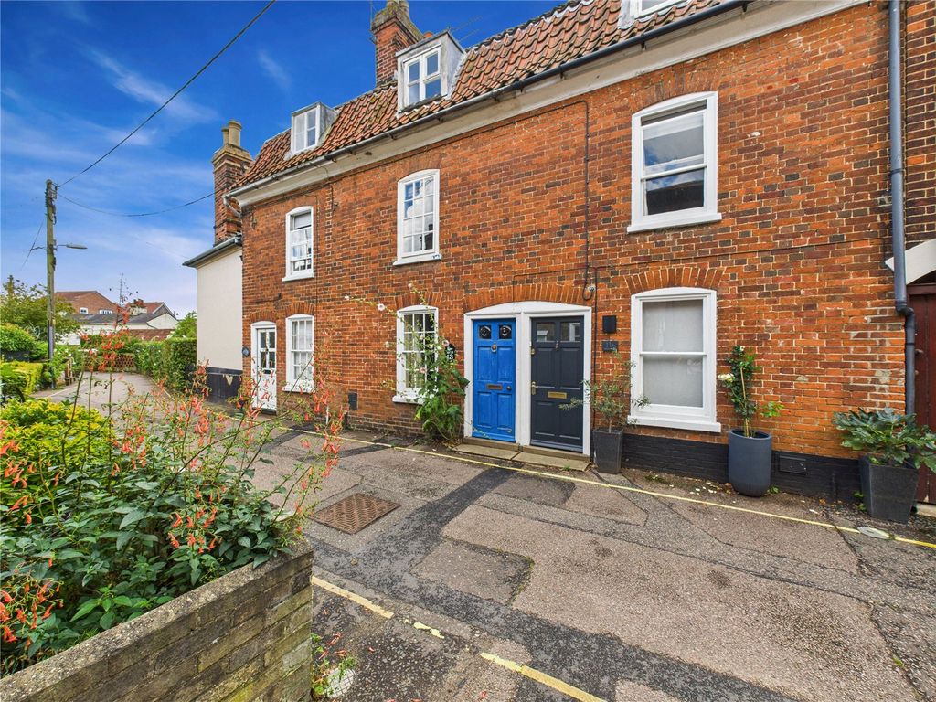 2 bed terraced house for saleBrook Street, Woodbridge, Suffolk IP12