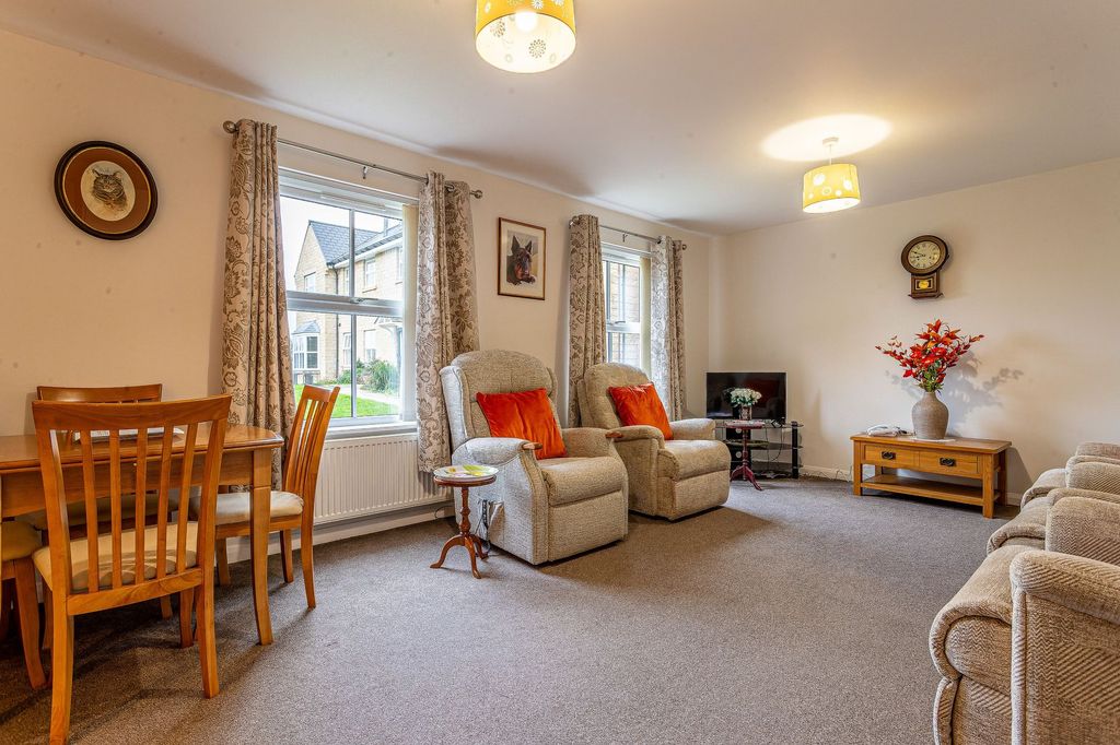 Additional image 5 of 2 bed flat for saleGrove Court, Worksop S80