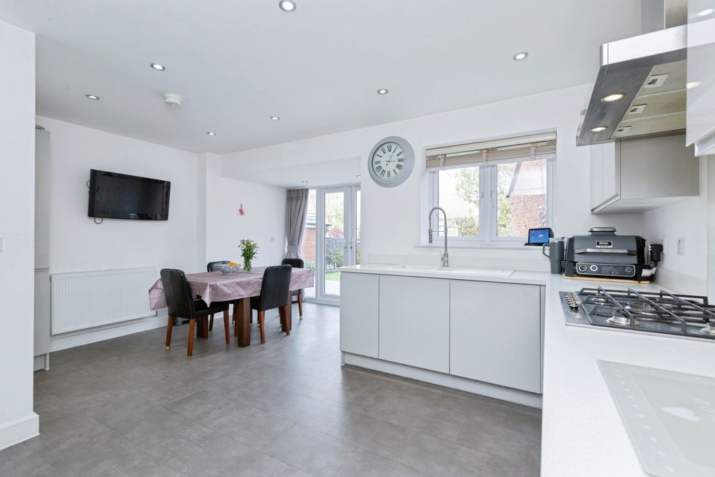 Additional image 4 of 4 bed detached house for saleStacey Avenue, Leicester LE7