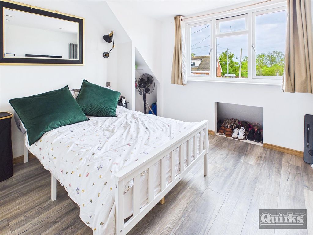 Additional image 16 of 4 bed detached house for saleWick Beech Avenue, Wickford SS11