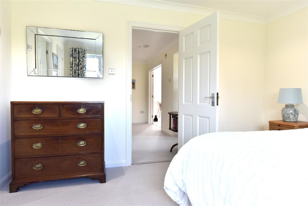 Additional image 9 of 3 bed detached bungalow for saleSwallowfields, Gillingham SP8
