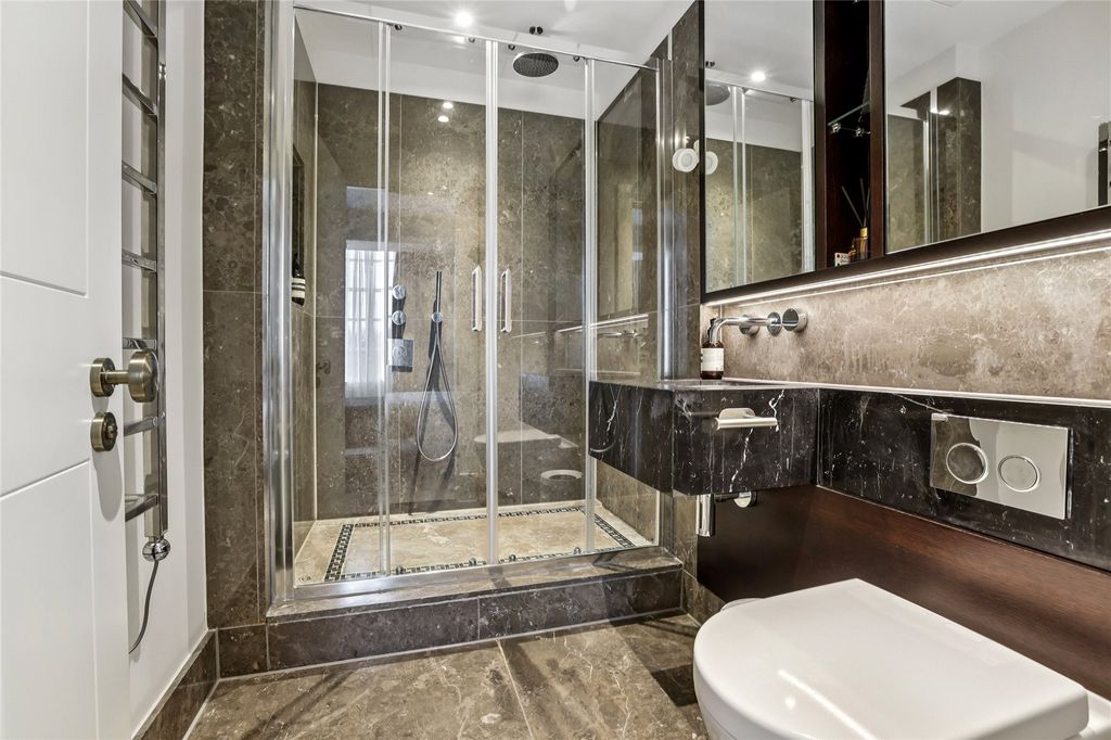 Additional image 7 of 2 bed flat for saleRichmond Hill, Richmond TW10