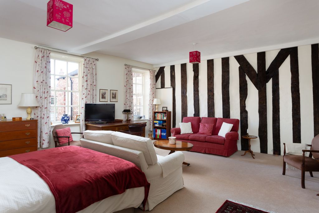 Additional image 2 of 2 bed flat for saleOgleforth, York, North Yorkshire YO1
