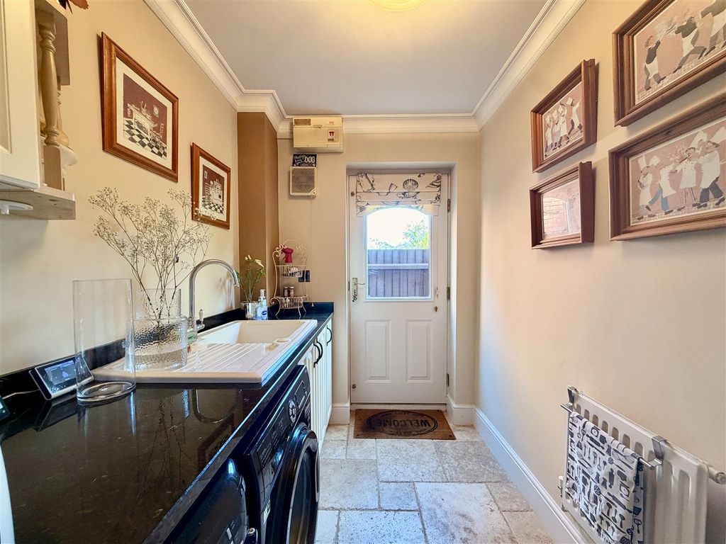 Additional image 13 of 5 bed detached house for saleOrton Close, Rearsby, Leicester LE7