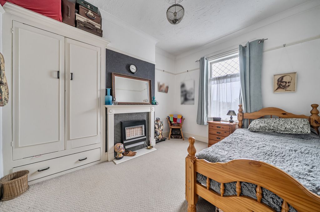Additional image 6 of 4 bed terraced house for saleChichester Road, Portsmouth, Hampshire PO2