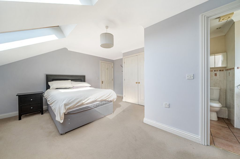 Additional image 8 of 2 bed flat for saleArchers Road, Banister Park, Southampton, Hampshire SO15