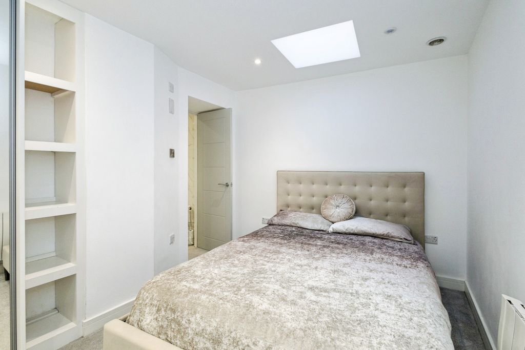 Additional image 8 of 1 bed flat for sale149A London Road, North End, Portsmouth PO2