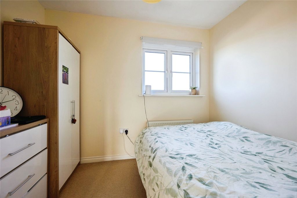 Additional image 4 of 2 bed flat for saleWren Place, Gillingham, Dorset SP8