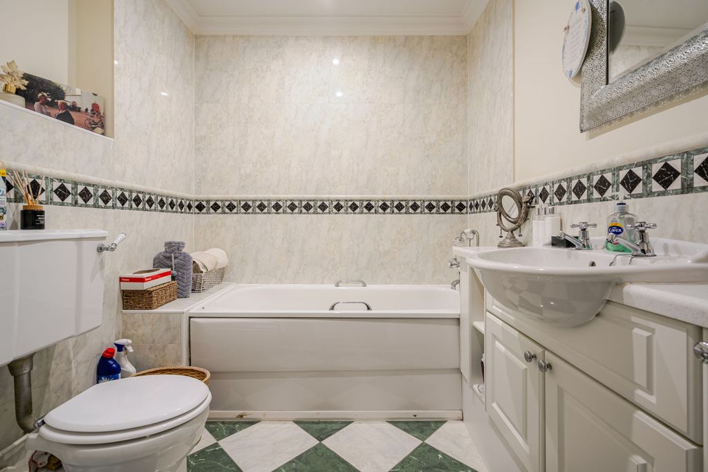 Additional image 9 of 2 bed flat for saleMeryton House, Windsor SL4
