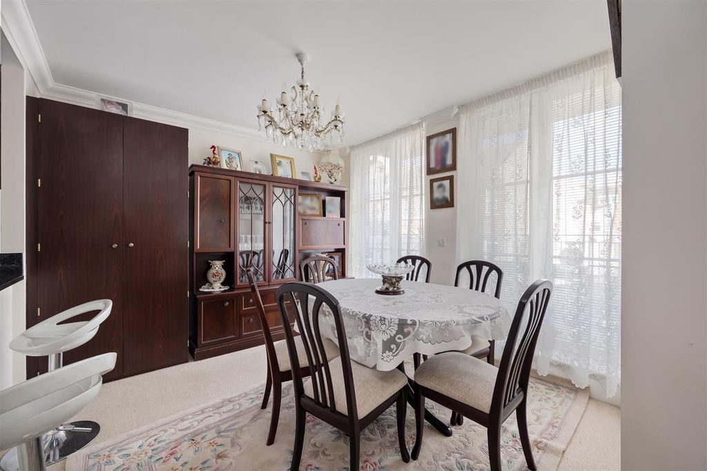 Additional image 3 of 2 bed flat for saleSteyne Gardens, Worthing BN11