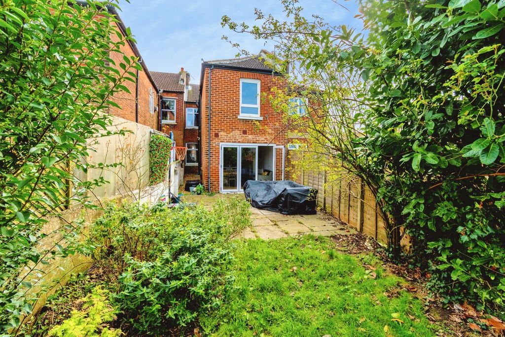 Additional image 17 of 4 bed detached house for saleSuffolk Avenue, Shirley, Southampton, Hampshire SO15